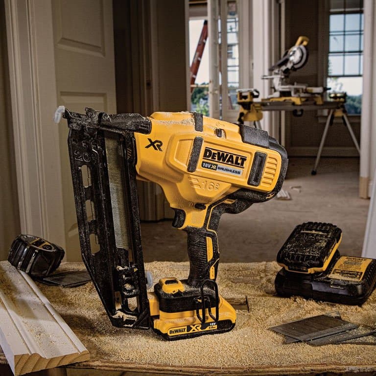 ლურსმან მჭედი 32 მმ - 63 მმ 2